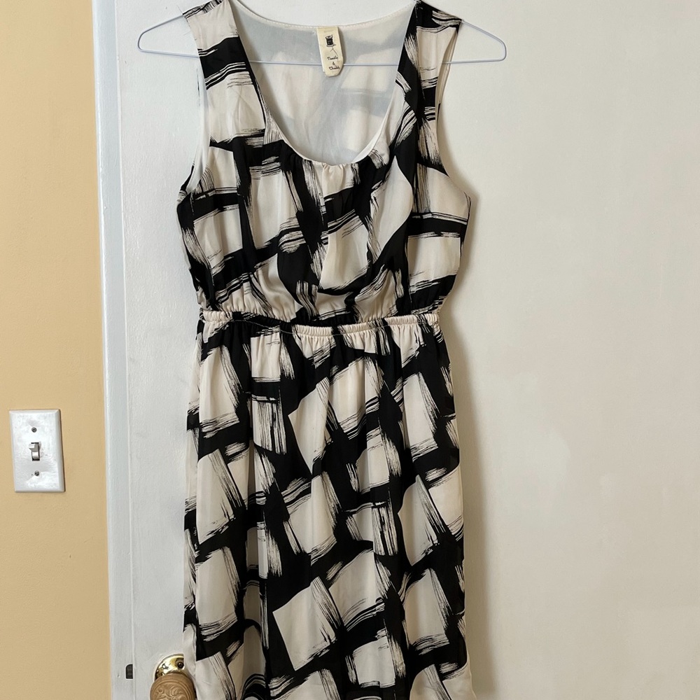 💕HP💕 NEEDLE & THREAD dress - size M - EUC